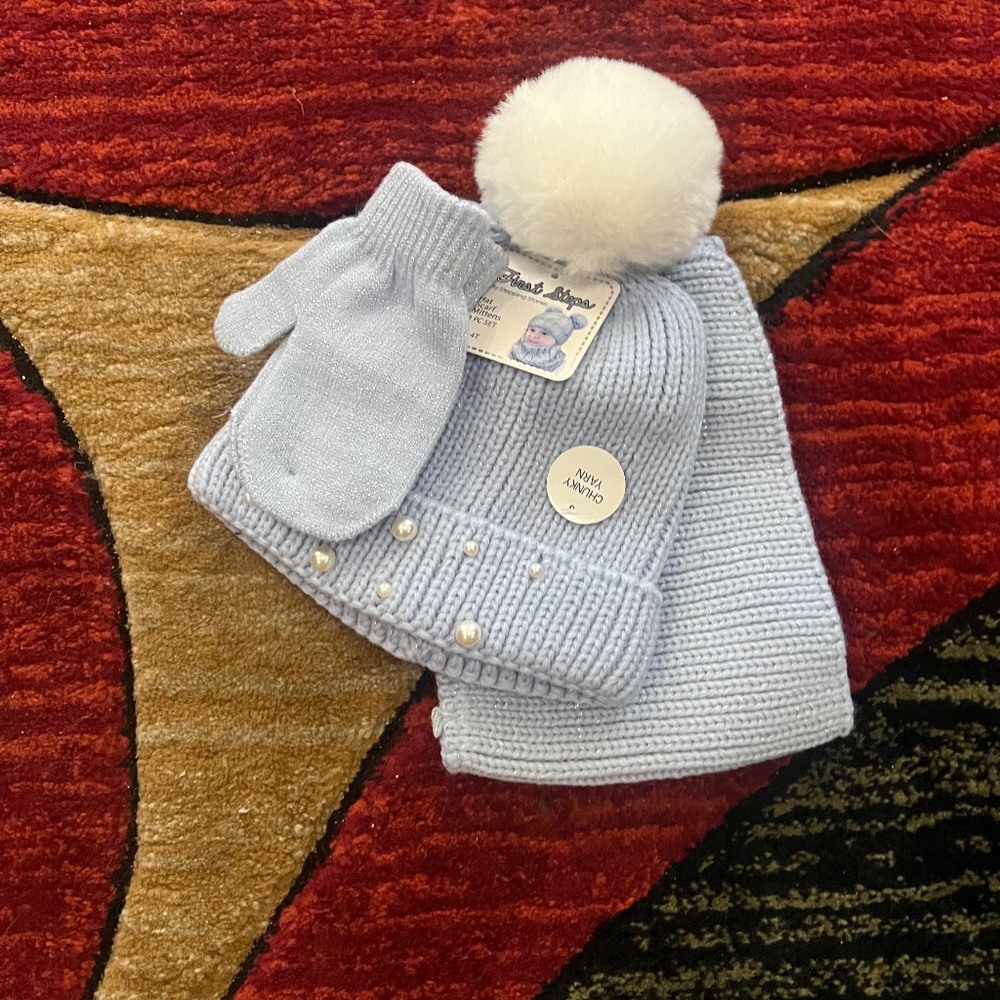 NWT Scarf/hat/gloves set